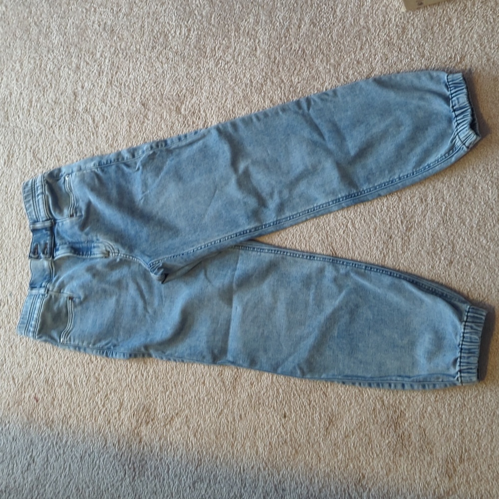 Express jogger style jeans size 8